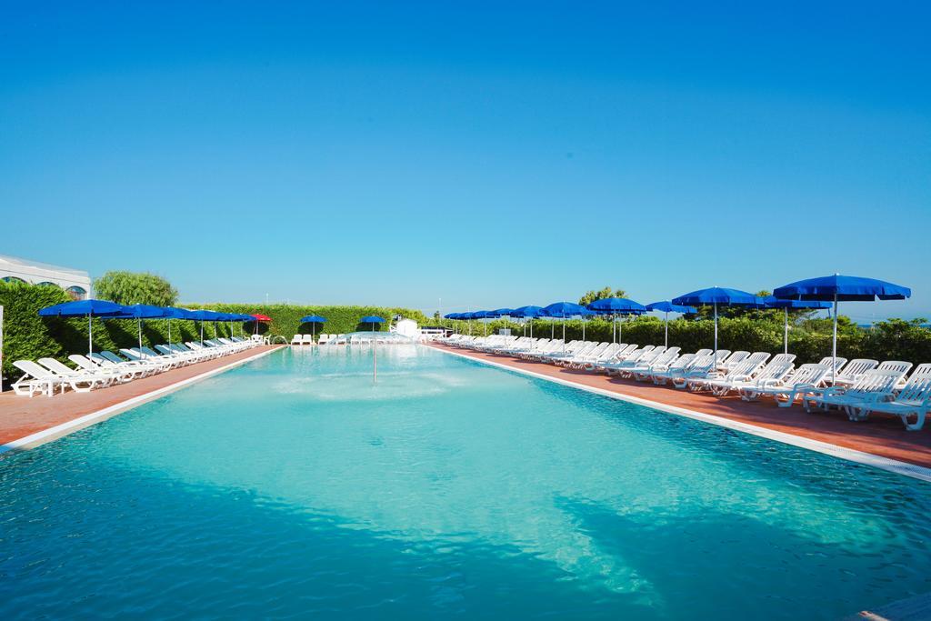 Torre Guaceto Greenblu Resort Specchiolla Exterior photo